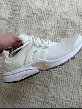Nike air presto womens